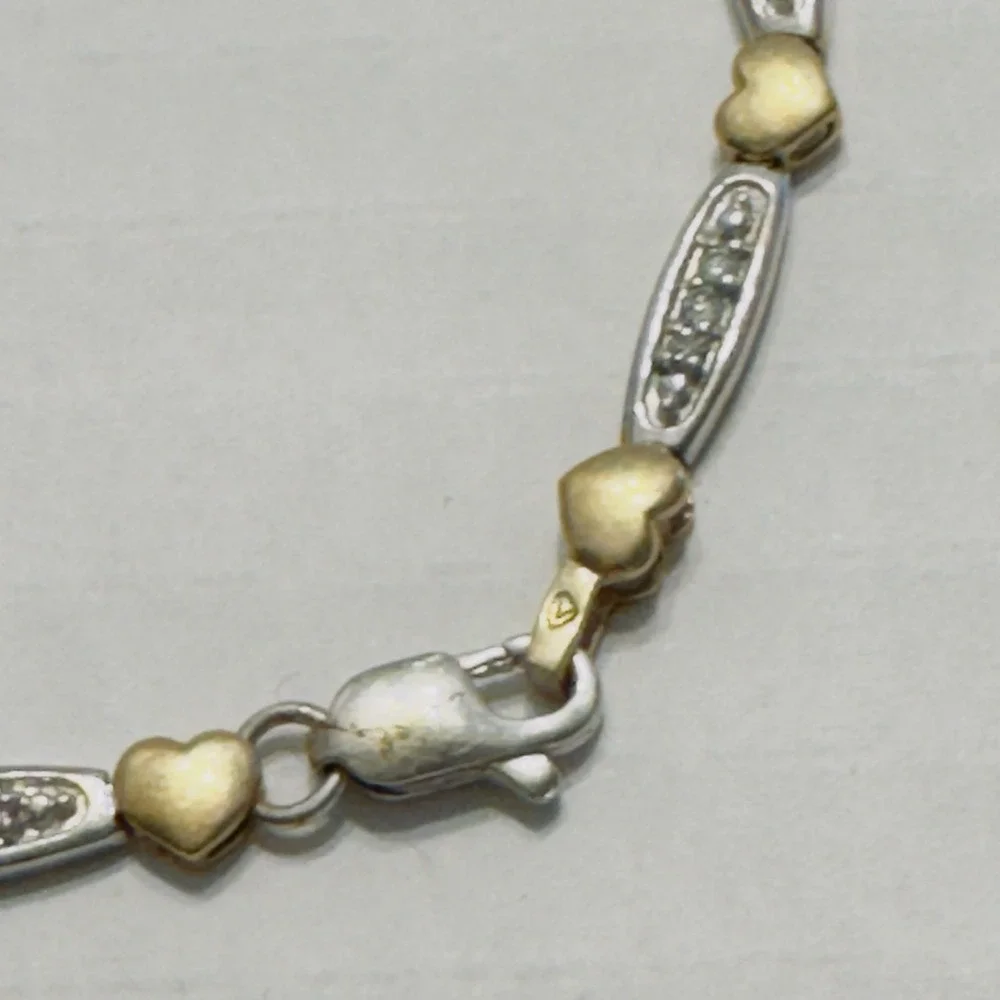 5.6gr 10k Yellow White Gold Diamond Heart love Bracelet Delicate Dainty Feminine